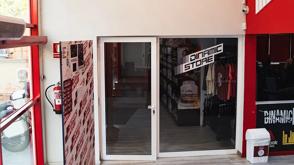 Entrada de la Dinamic Store